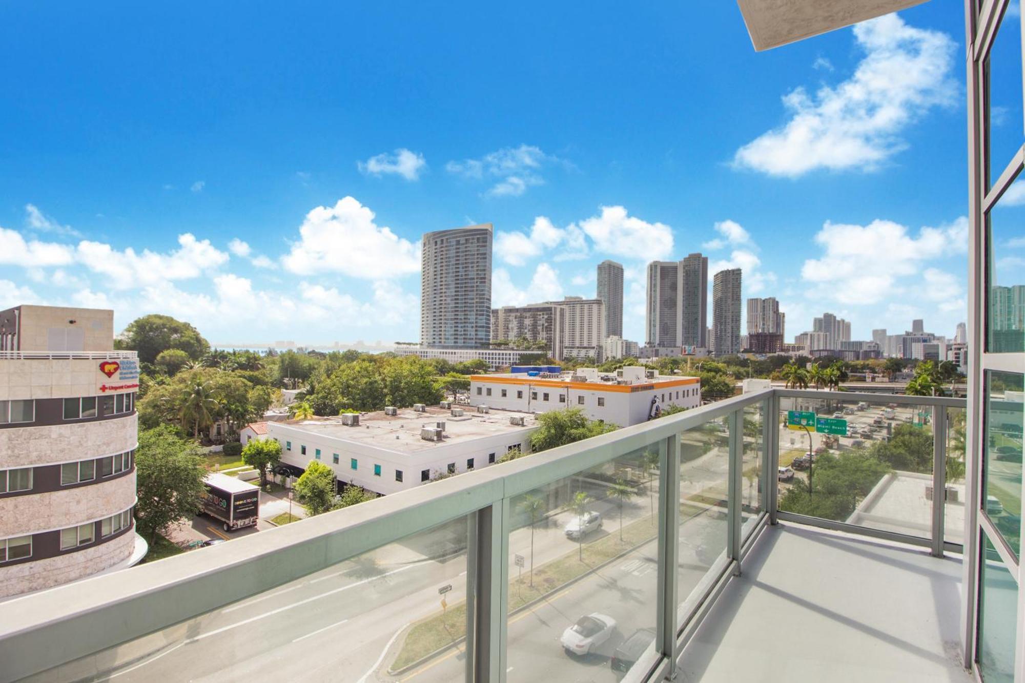 Quadro Residences By Ionica Miami Exterior photo